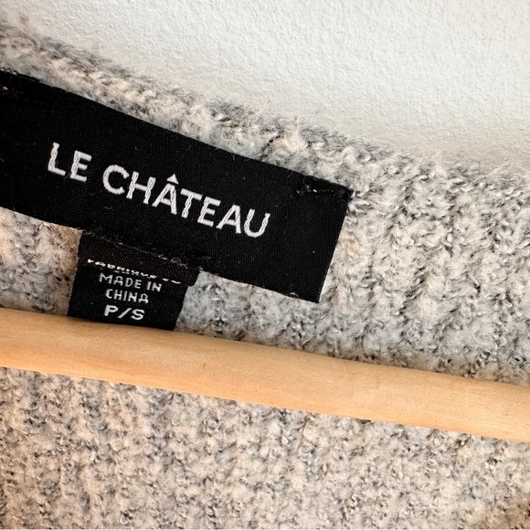 Le Chateau soft grey textured knit sweater - Picture 4 of 7